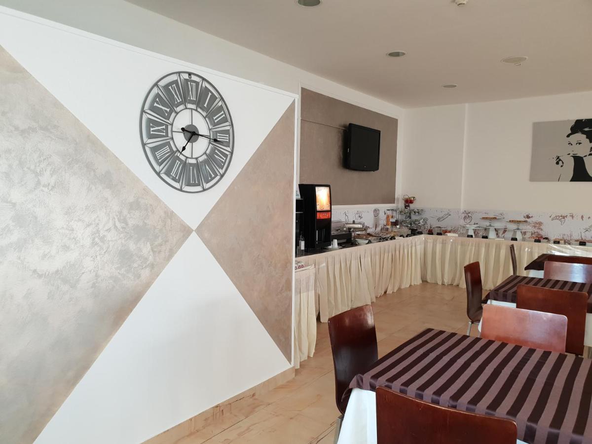 Hotel Diamante Cesenatico Luaran gambar