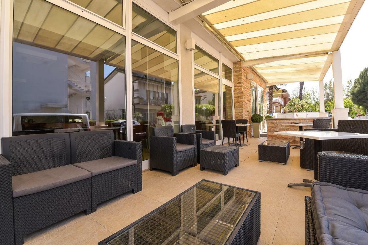 Hotel Diamante Cesenatico Luaran gambar